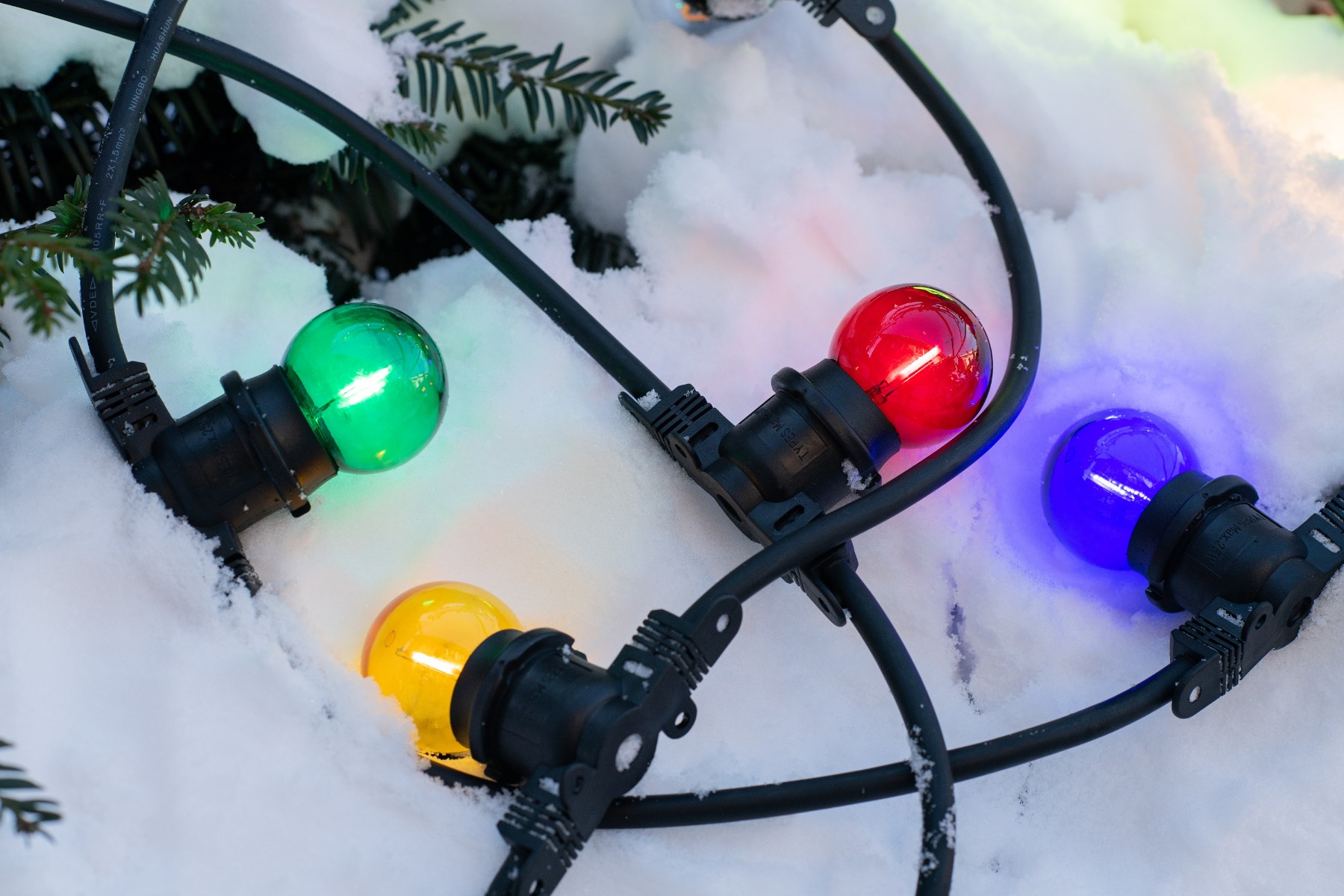 Miniatuur van Bailey LED kogel E27 geel 0,6W 35lm IP44 ecopack 5pack (143039)