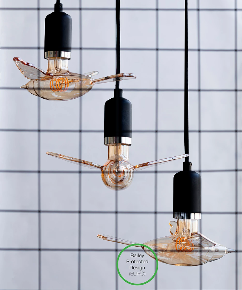 A_LED_Bird_143625_01.jpg