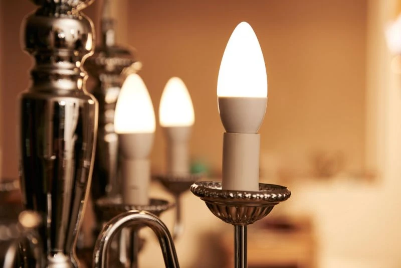 Miniatuur van PHILIPS LED lamp kaars E14 7W 806lm warm wit 2700K (31296800)