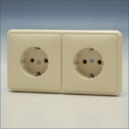 dubbel stopcontact met standaard crème wit (D 80.6512/3 | Elektramat