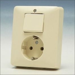 PEHA combinatie wisselschakelaar en stopcontact met randaarde - wit (H 80.6685 W) | Elektramat